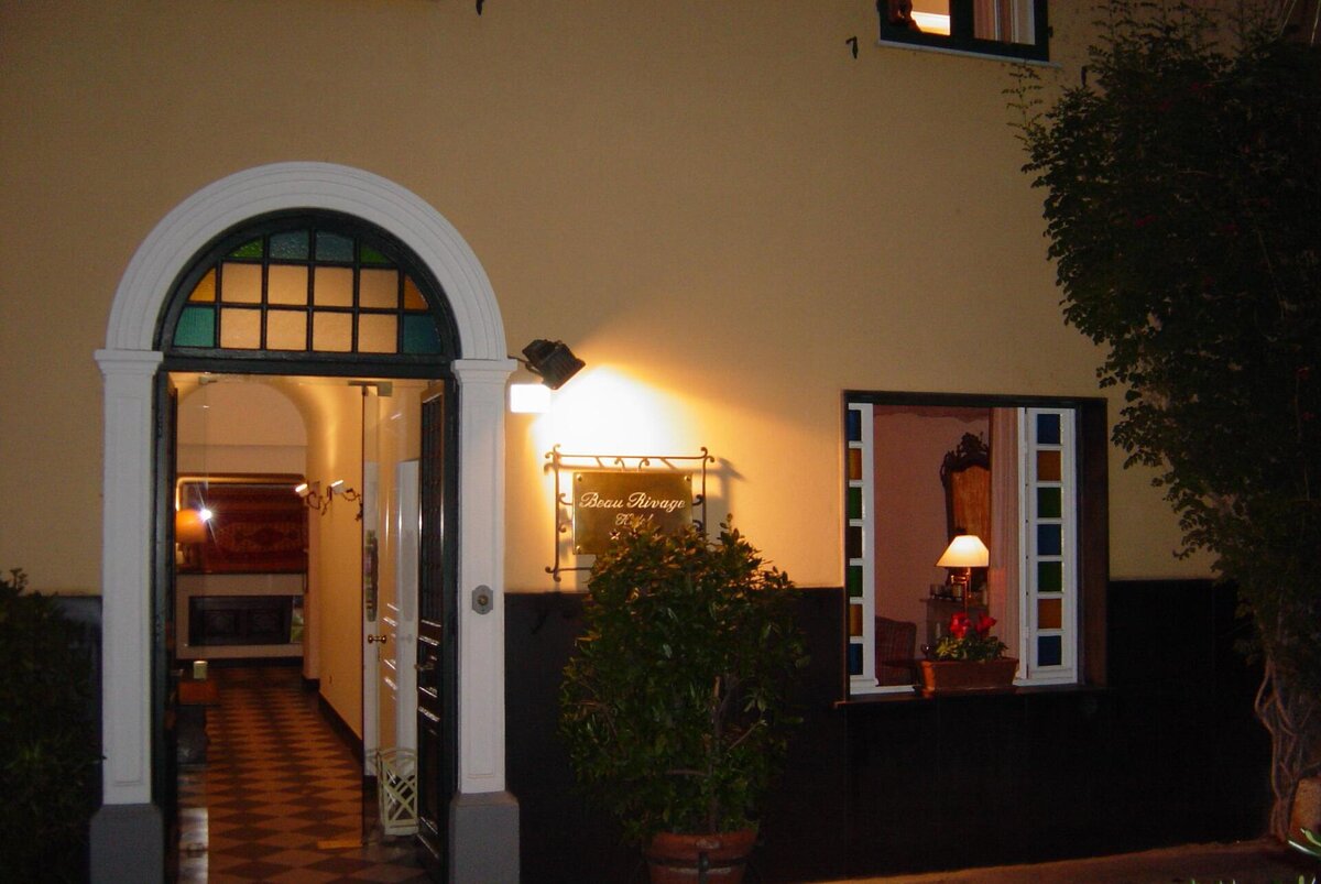 Ingresso Hotel sera
